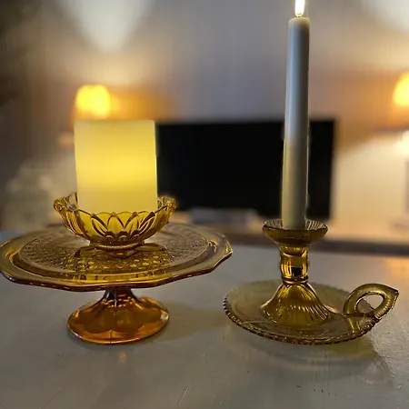 Primitivt Kjellerrom Uten Dusj, Med Delt Toalett